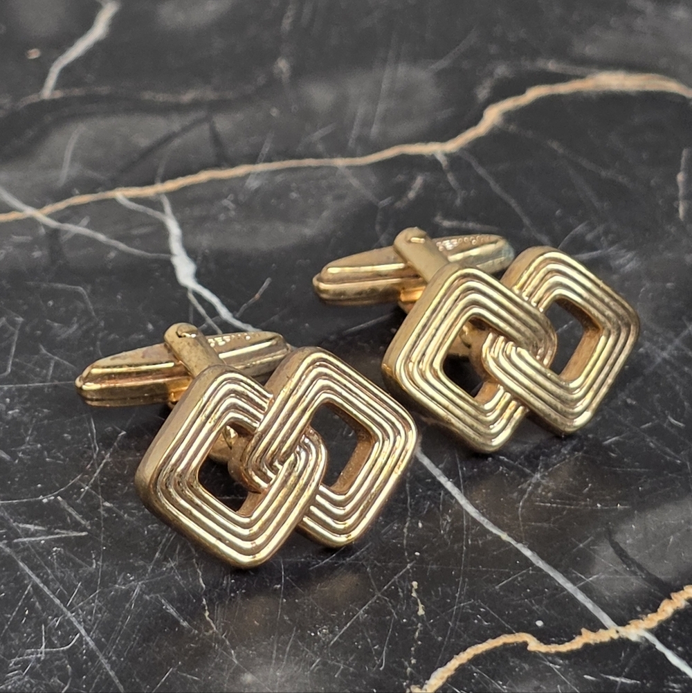Vintage Christian Dior Gold Tone Interlocking Diamond Ribbed Cufflinks Germany
